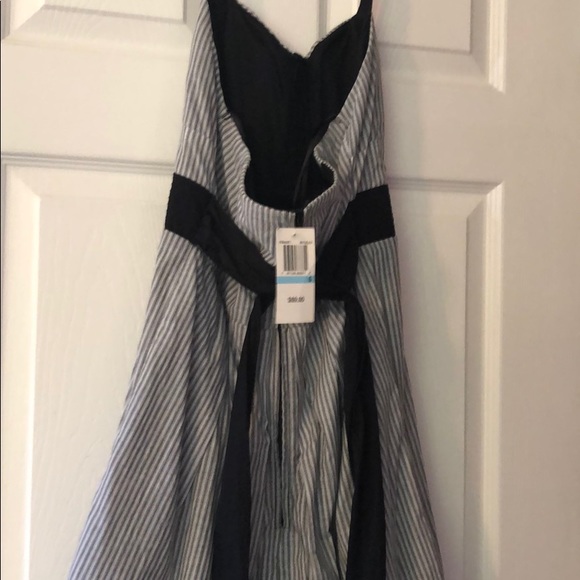 Striped dress - Picture 3 of 5